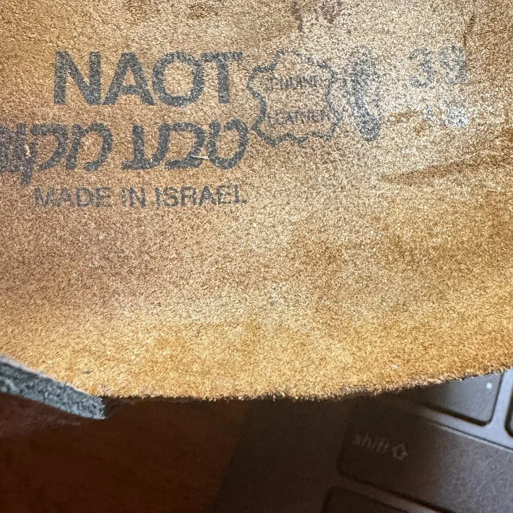 Naot 39 bronze wedge sandal